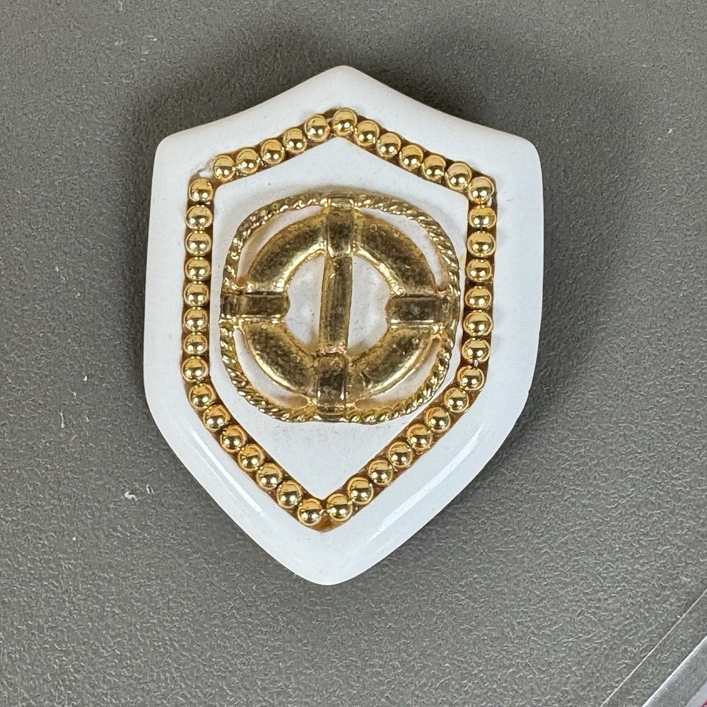 Vintage Nautical Life Preserve Brooch Pin Wooden White Gold Tone